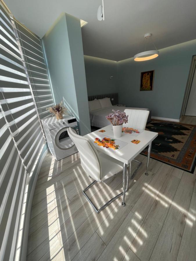 טיראנה Comfort Apartment In City Center מראה חיצוני תמונה